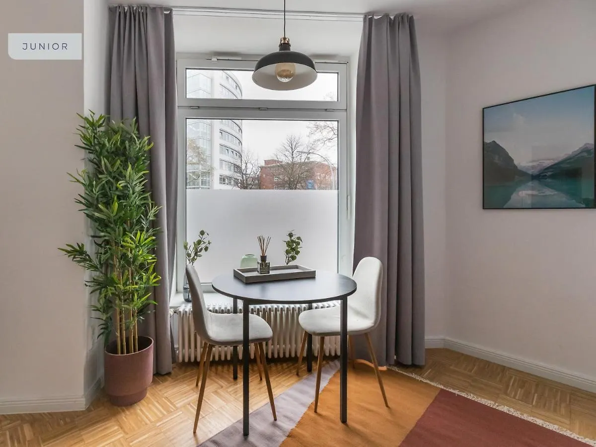 Apartments Berlin Aroser Allee Niemcy