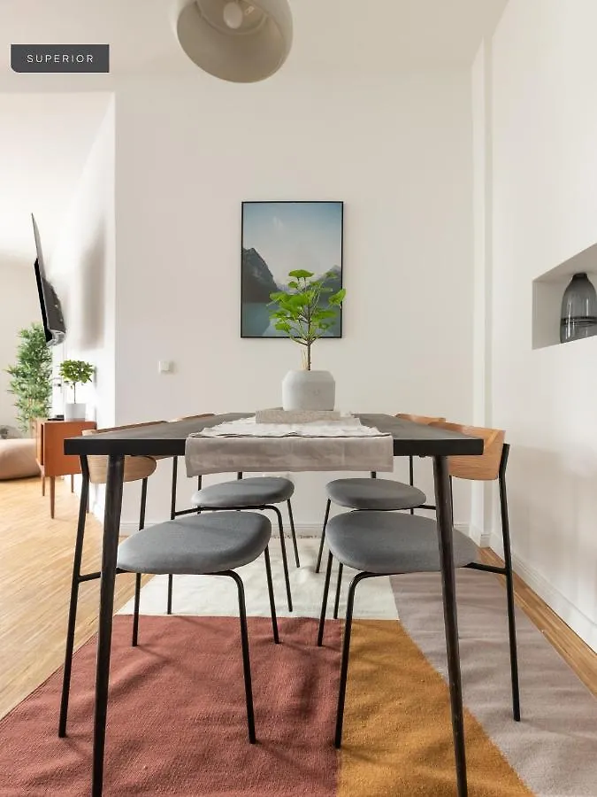 Apartments Berlin Aroser Allee Niemcy
